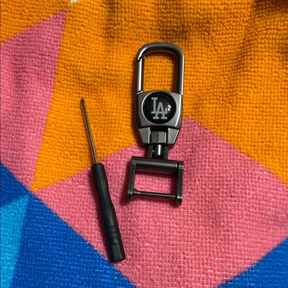 LA Emblem Metal Keychain Carabiner in Gunmetal